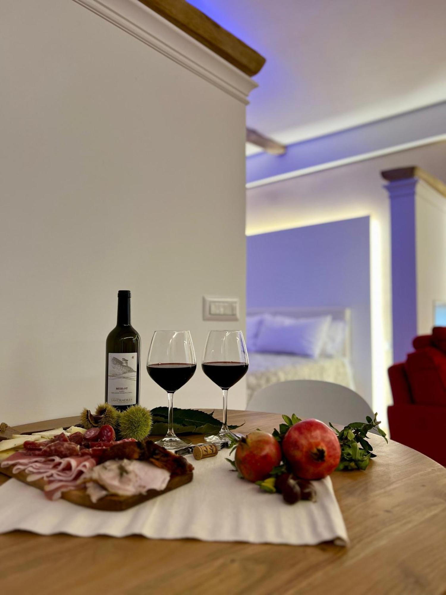 Elena'S Suite Sutri Eksteriør bilde