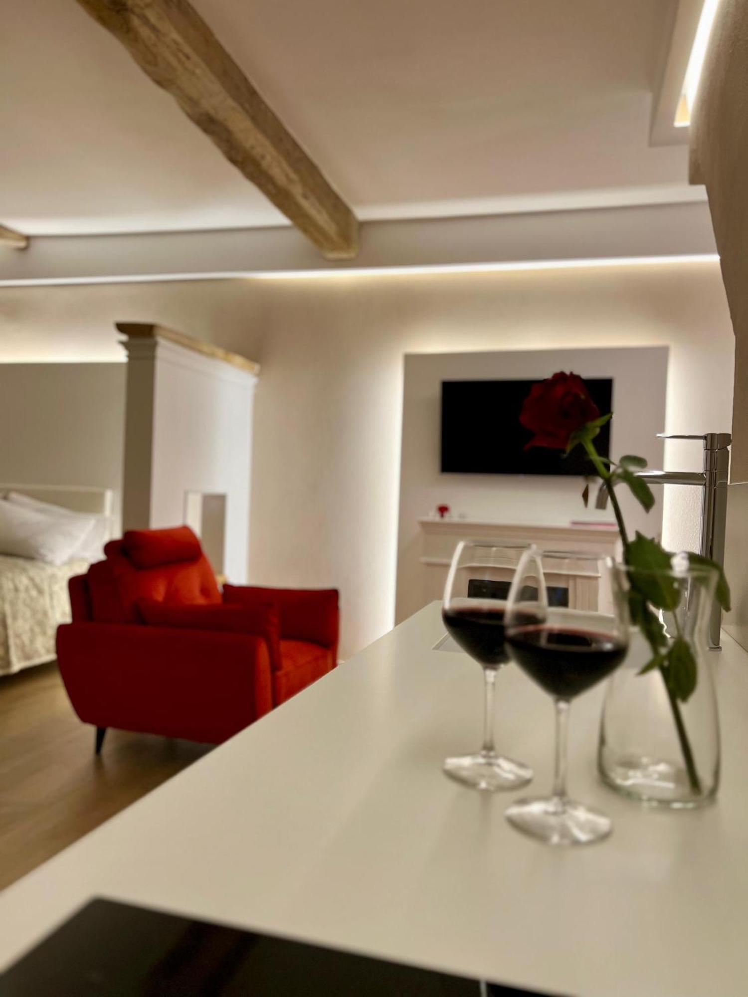 Elena'S Suite Sutri Eksteriør bilde