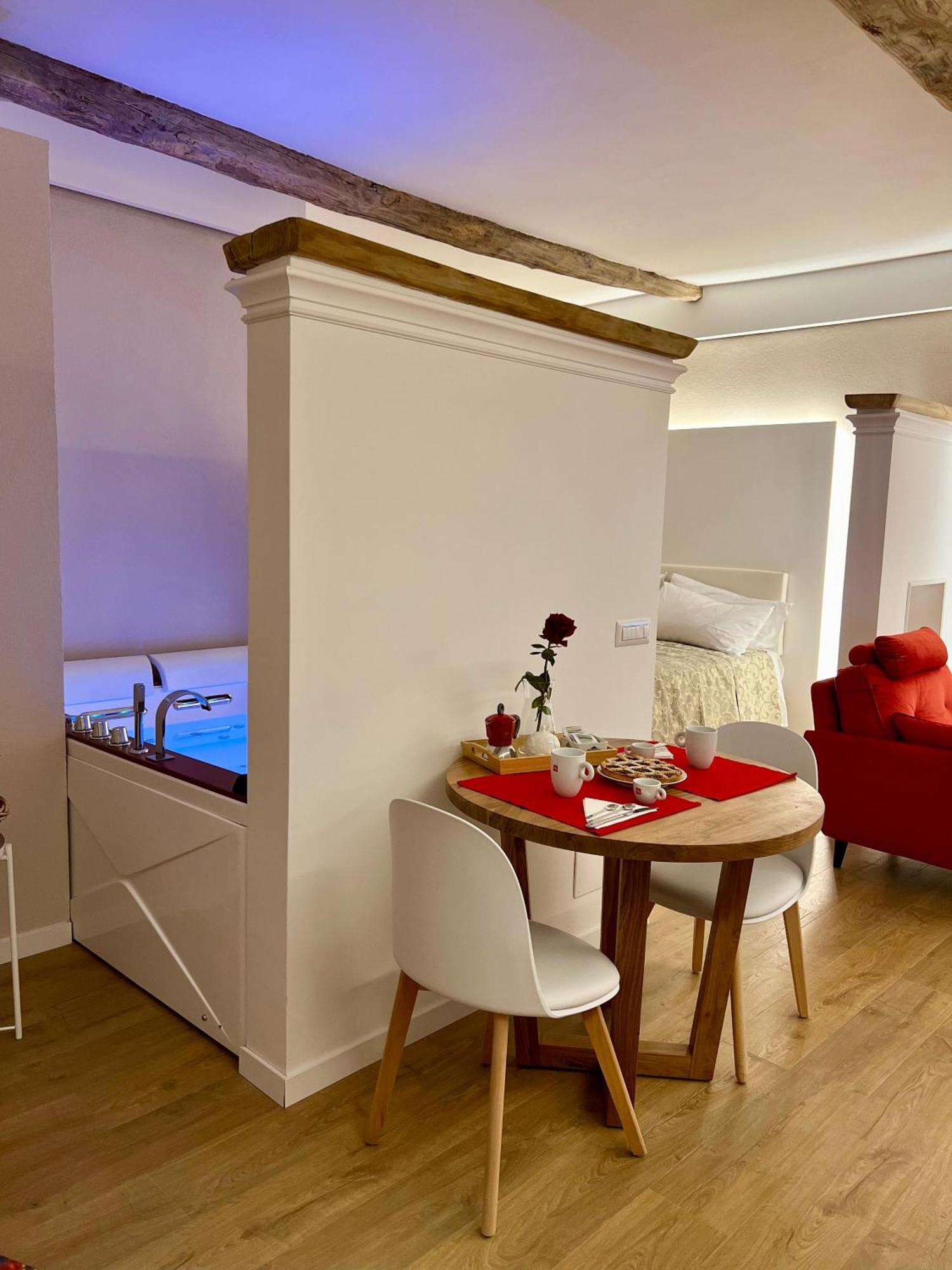 Elena'S Suite Sutri Eksteriør bilde
