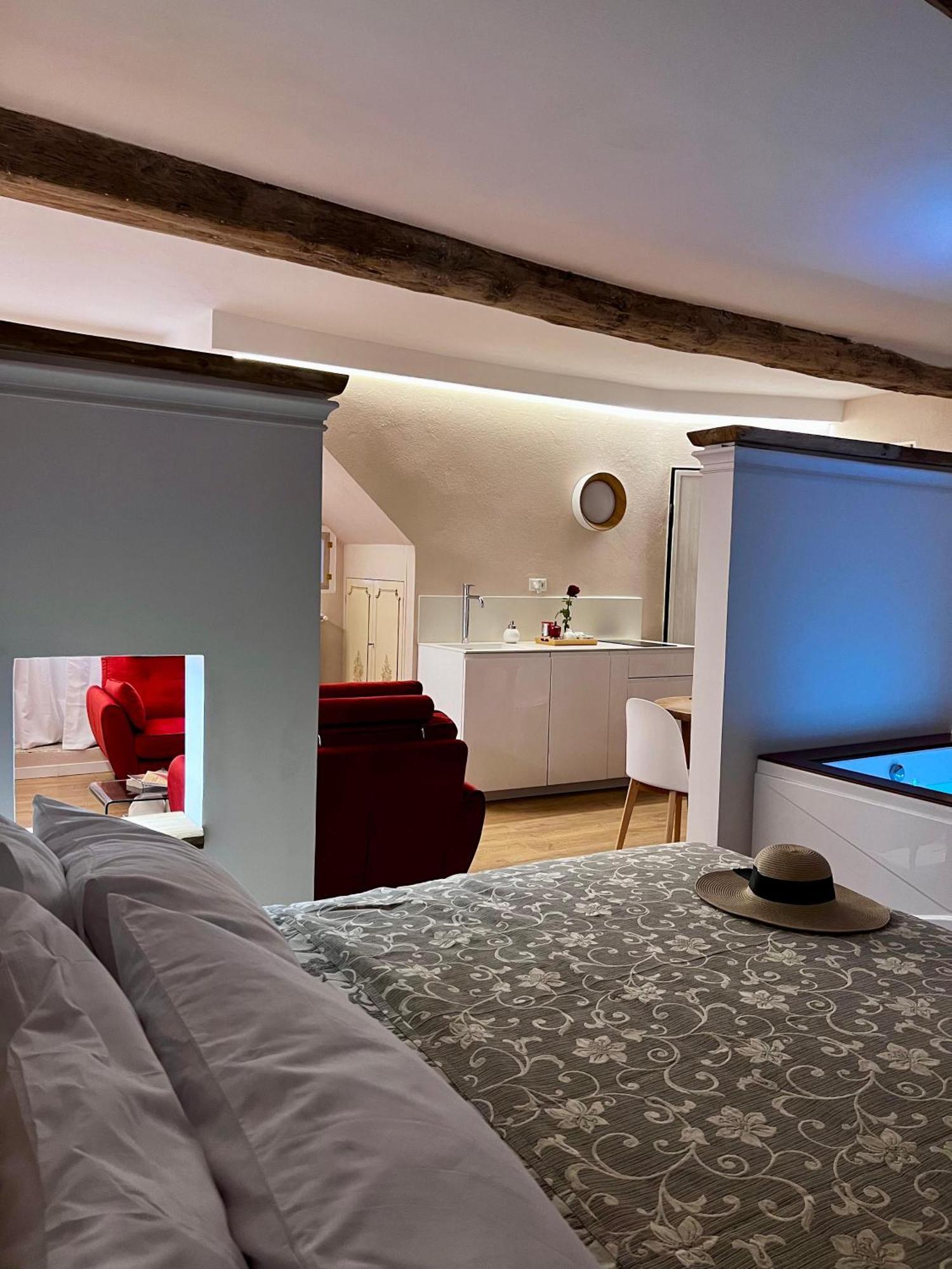 Elena'S Suite Sutri Eksteriør bilde